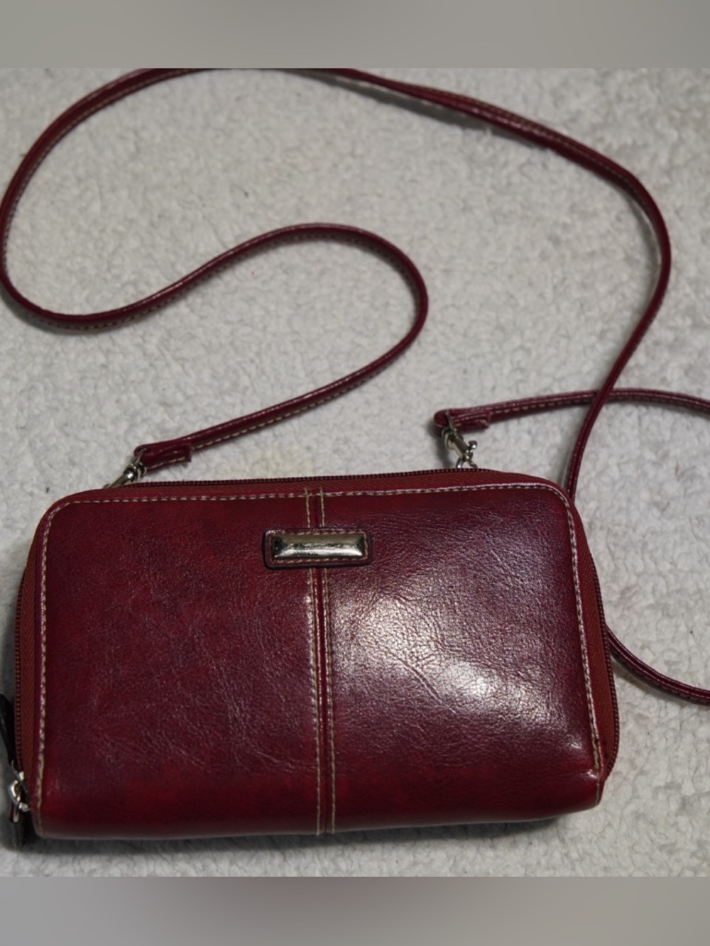 Women's Burgundy Leather Crossbody Wallet - Classic Burgundy